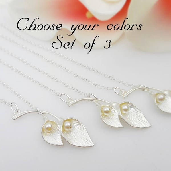 Set Of 3 Calla Lily Bridesmaid Necklaces Calla Lily Bridesmaid Gift Simple Calla Lily And Pearl Necklace Set Of 3 Flower Bridesmaid Necklace