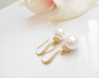 Gold Cubic Zirconia And Pearl Bridal Earrings Gold Pearl Bridesmaid Earrings Bridesmaid Gift Art Deco Bridal Earrings