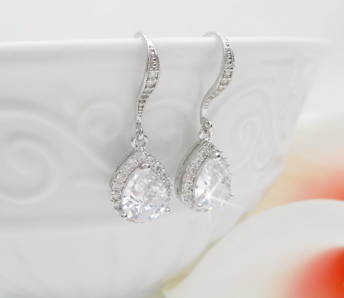 Cate & Chloe Izzy 18k White Gold Teardrop CZ Halo | Ubuy
