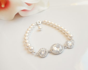 Cubic Zirconia And Crystal Pearl Bridal Bracelet Bridesmaid Bracelet Bridesmaid Gift Lux Cubic Zirconia Bridal Bracelet