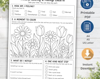 Op de afbeelding: Een zwart-wit printbaar werkblad getiteld A LITTLE PAUSE Mindful Coloring & Feelings Check-In. Het bevat secties voor emotie-tracking, een kleurplaat met madeliefjes en tulpen, observatievragen en een checklist voor kleine acties.