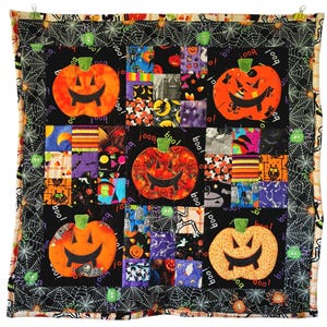 Handmade Halloween Pumpkin Patchwork Quilt, Spooky Wall Hanging (32 Inch Square)