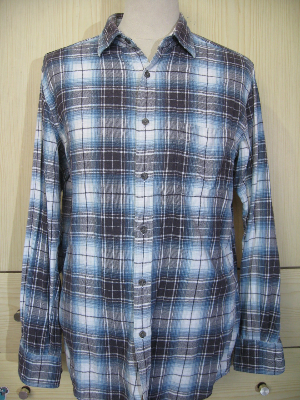 Size L Uniqlo Vintage Checkered Japanese Flannel Flannels Long Sleeved ...
