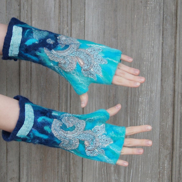 Hand felted mittens in blue and turquoise with wool curls, silk fibers and lace. OOAK