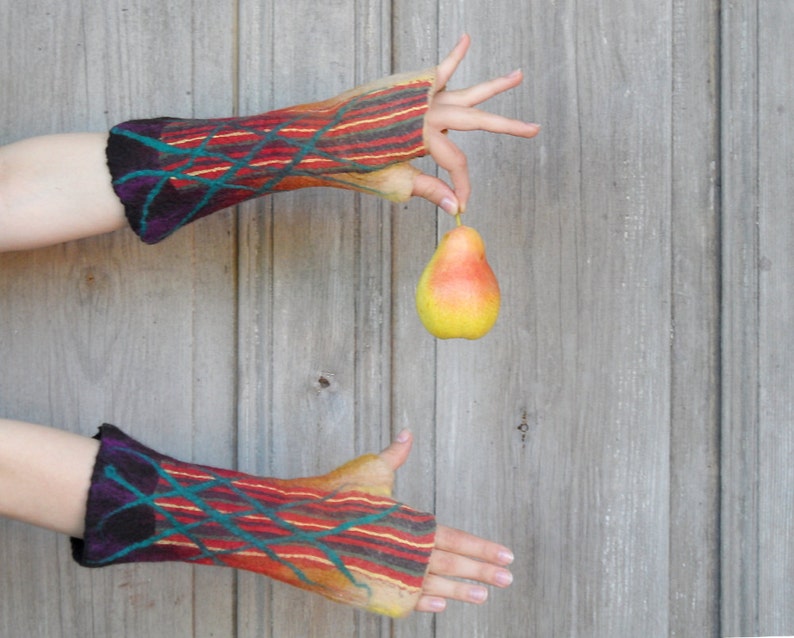 Hand felted mittens arm warmers wool gloves winter woman image 0
