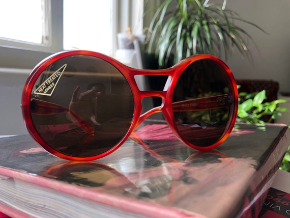 Fabulous Original 1960s Large Frame Sunglasses! V… - image 6