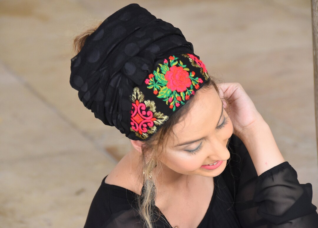 Lenço de cabeça preto com detalhes TICHEL, lenço de