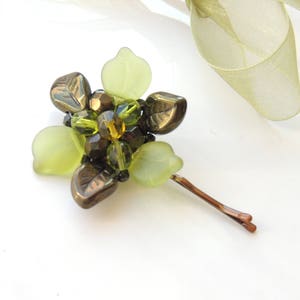 Amazing Green Flower Hair Pin, Bridal Hairpin, Veil,  Jewelry, Accessories, Hair pin, Green Leaves Shape Pin with Green Beads, Bobby Pin