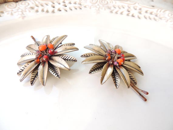 Hair pins with beautiful handmade flowers and beads. 
✨ Package: Pack of 4 pin. Amazing Flower Beads Hair Pin, Bridal Hairpin, Veil, Jewelry  main image 4