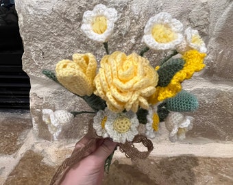 Crochet flower bouquet   // crochet flowers // amigurumi // yellow