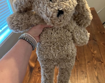 Dixie the dog  // crochet animal // amigurumi // snuggler