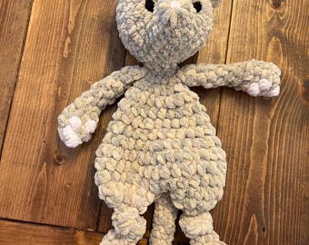 Kala the kitty  // crochet animal // amigurumi // snuggler