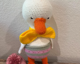 Greg the goose  // crochet animal // amigurumi