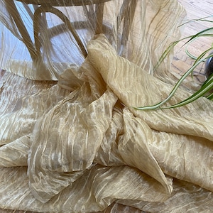 Exquisite Quality Silk Tissue Wide Pleated/ Crushed - WHITE/ GOLD!!!