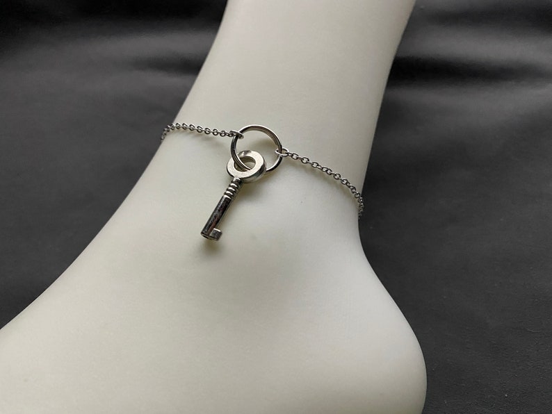 Key Holder Jewelry Discrete Dominant Anklet / Bracelet Owner Etsy