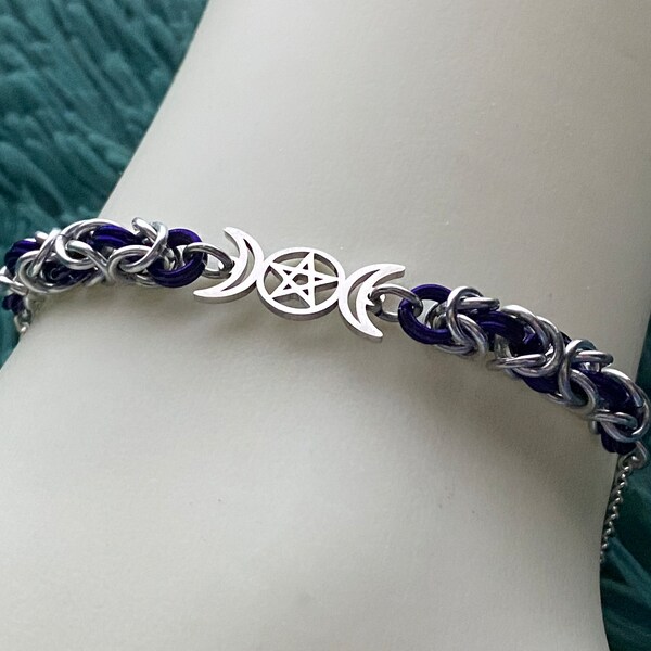 Witchy bracelet with Triple Moon Goddess Pentagram | Celtic and Witchy Chainmail bracelet | Mystical Wiccan Sacred Moon pentacle for witch