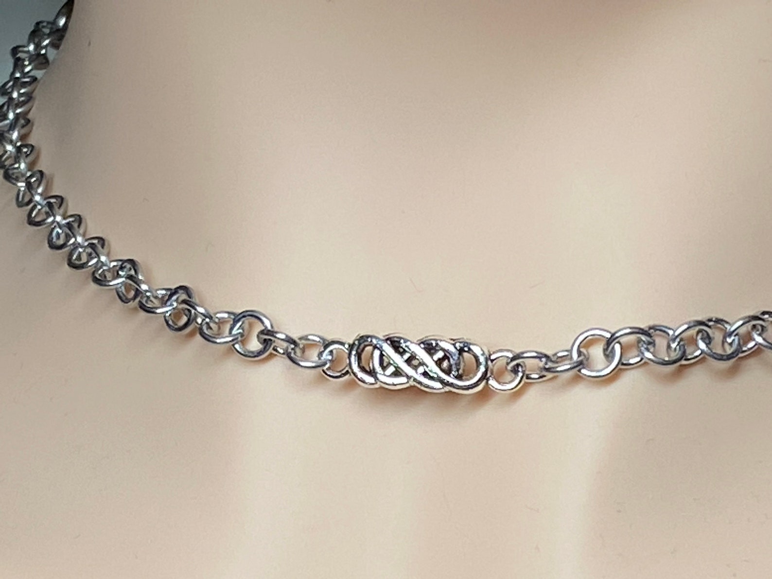 Permanent Locking Double Infinity collar Discreet Locking Etsy