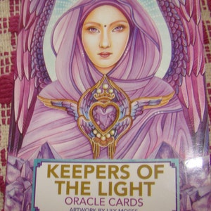 Lectura de cartas de Maestros Ascendidos Empoderamiento de la Llama Violeta