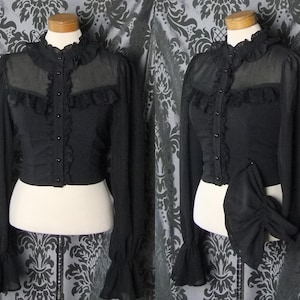 Blusa negra con volantes estilo gótico tradicional, cuello alto, estilo MELANCHOLY, tallas 8-10, estilo victoriano vintage.