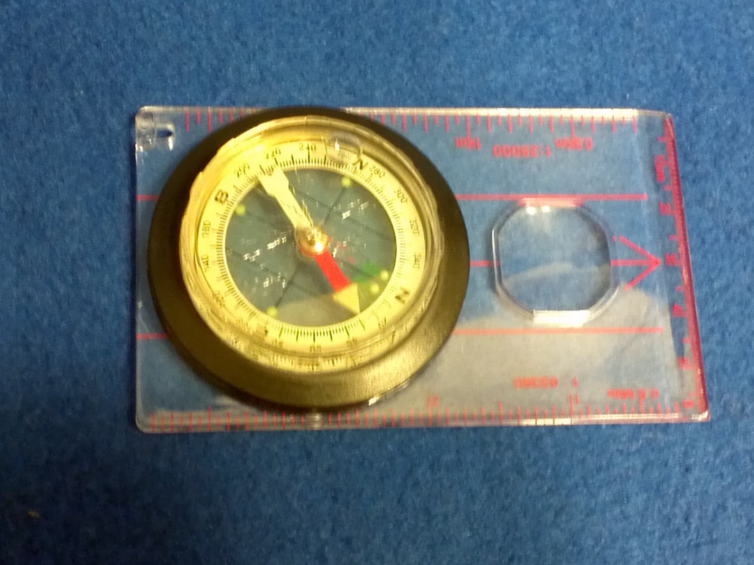 Horizontal Map Reader Map Reader - Etsy