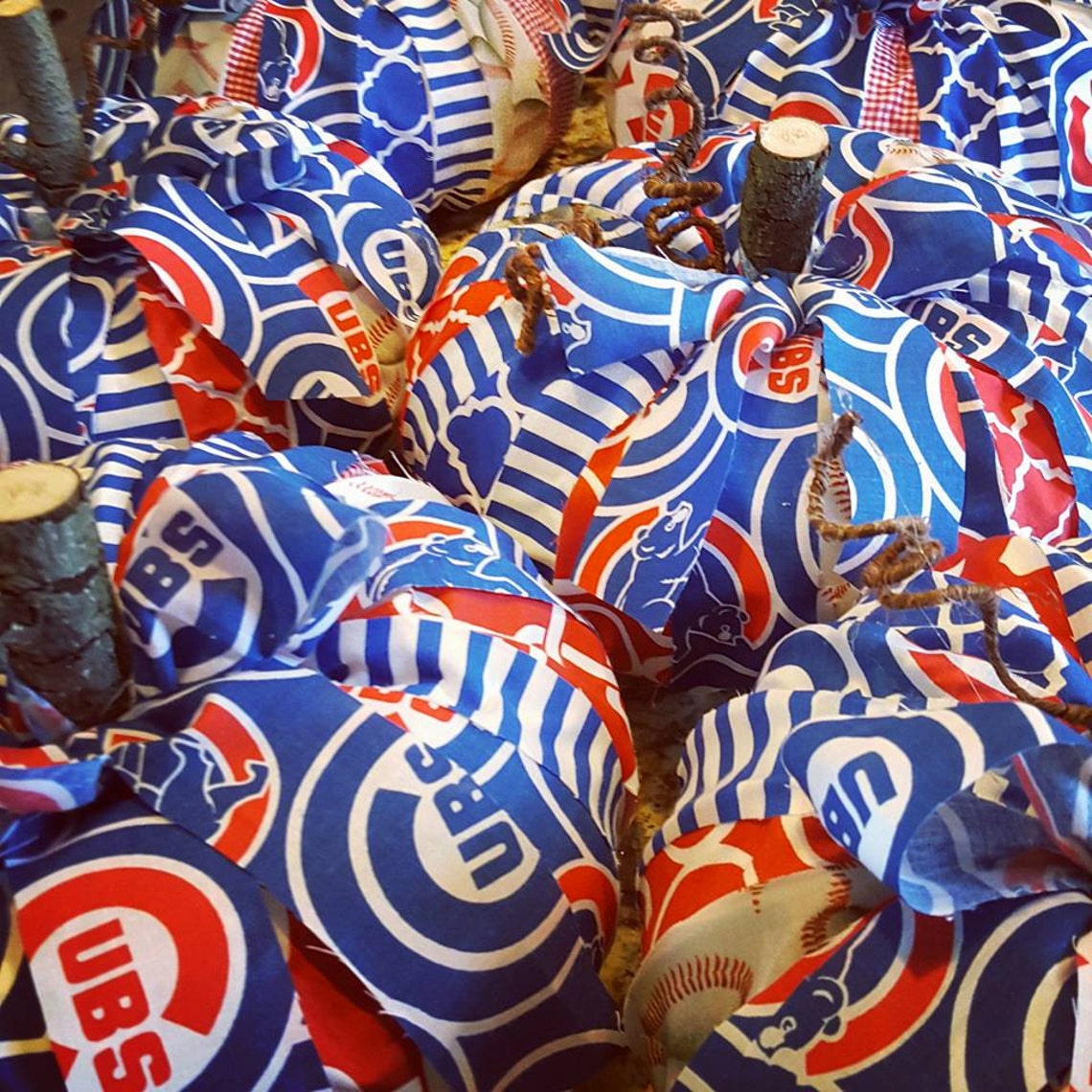 Chicago Cubs / World Series / Pumpkins/ Flythew / Cubs Win/ Etsy