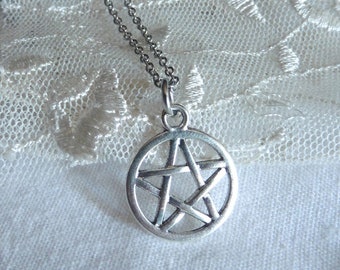 Silver Pentagram Pentacle necklace, Pagan, Wiccan, Witchy, Minimalist, Dark, Boho, Grunge, Black metal, Cottagecore, Satan, Star, Witchcraft