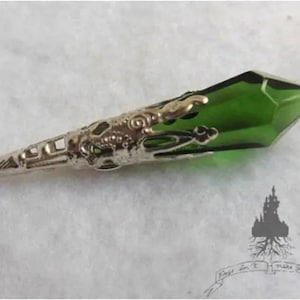 Celtic Emerald Green Teardrop Crystal Eire Pendulum Necklace, Elven wedding, Fairy, Gothic, nature, Cottagecore, Mori girl, Forest witch