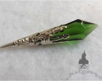 Celtic Emerald Green Teardrop Crystal Eire Pendulum Necklace, Elven wedding, Fairy, Gothic, nature, Cottagecore, Mori girl, Forest witch