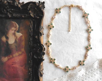 Green White Medieval Declaration Necklace, Ren Faire necklace, Tudor queen, rhombus necklace, Renaissance necklace, Tudor choker
