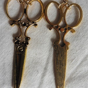 Gold Victorian Scissors Earrings, Gothic earrings, vintage Wedding, Tea Party, Shabby, Alice in Wonderland, Victorian lover, scissors gift image 7