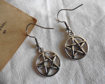 Silver Pentacle Pentagram Earrings, Pagan, Gothic, Occult, Witchy, Wiccan, Minimalist, Boho, Grunge, Black metal, Satan, Star, Witchcraft