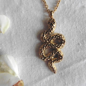 Serpentine Collier Serpent or doré, Collier bohème, Collier tribal, Collier viking, Whimsigothic, Collier ethnique, Collier tarot, Reptile