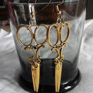 Gold Victorian Scissors Earrings, Gothic earrings, vintage Wedding, Tea Party, Shabby, Alice in Wonderland, Victorian lover, scissors gift image 8