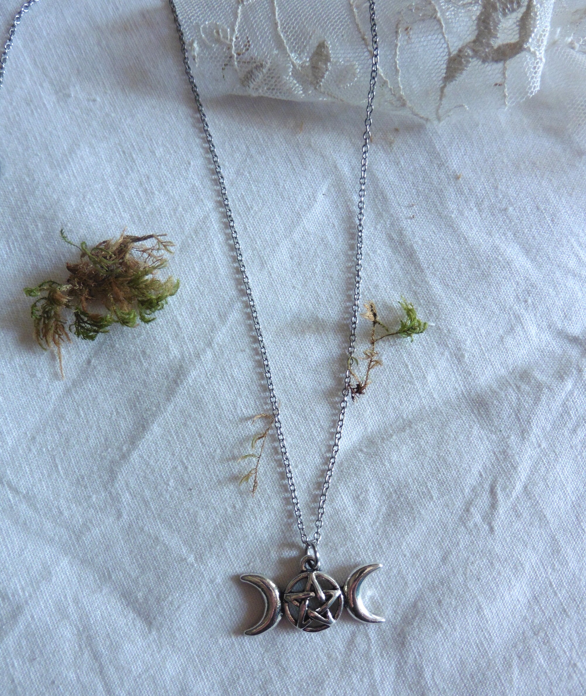 Collana Triplice Luna con Pentacolo - Bio Luce