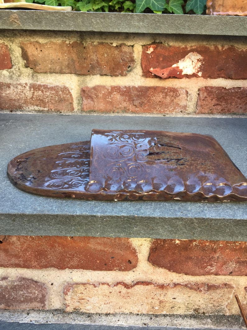 Ceramic wall pocket