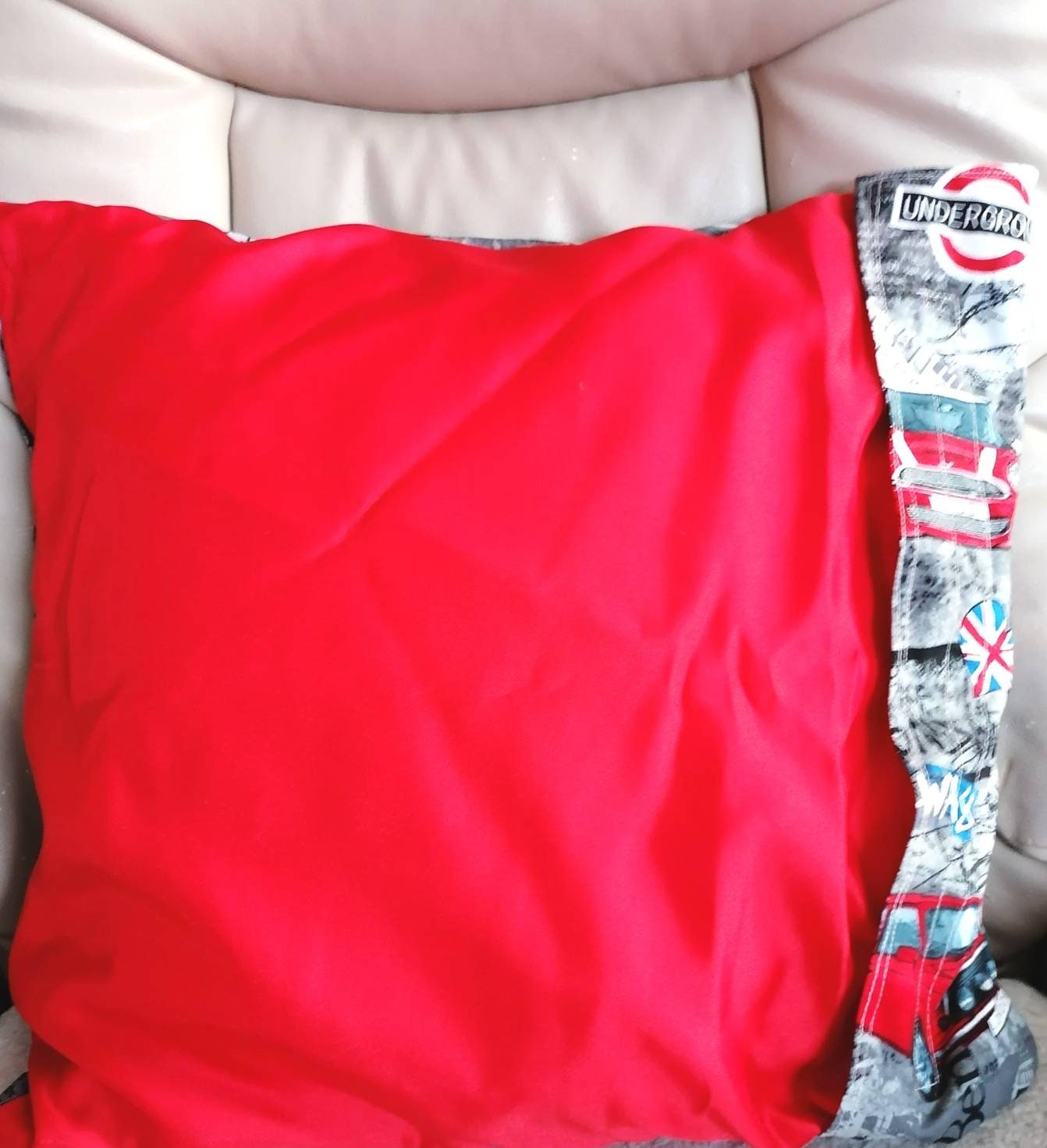 London Themed Cushions. With New MINI and Classic Minis. 45 Etsy