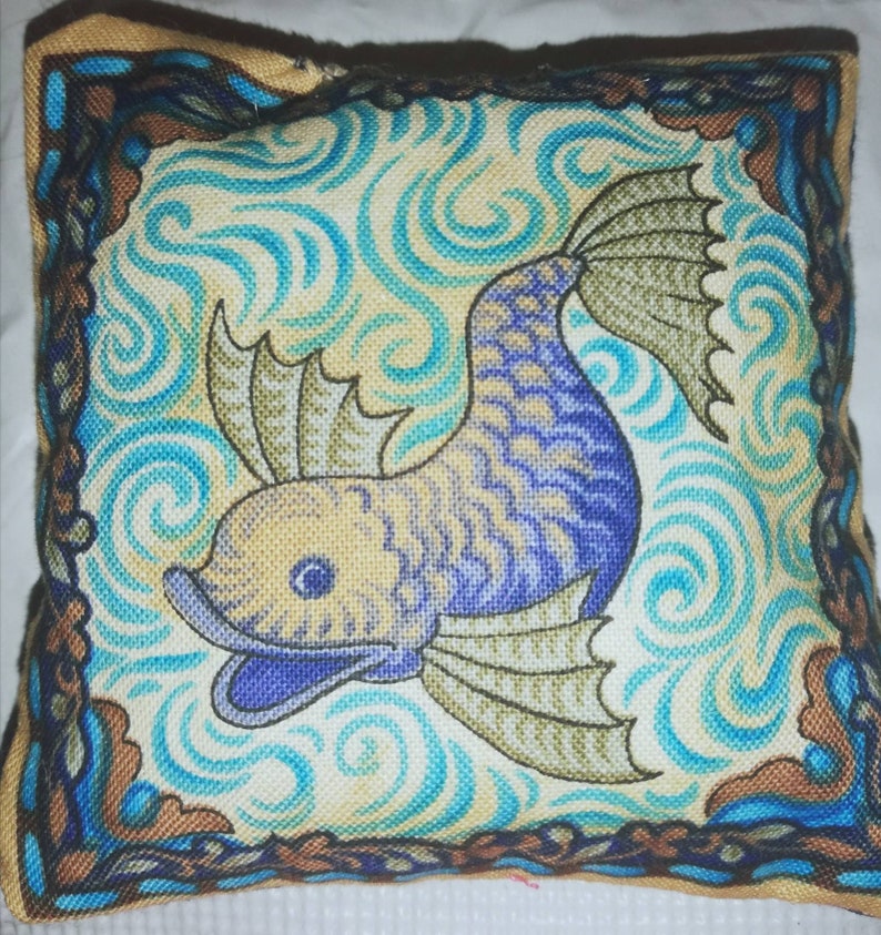 Handmade Lavender scented drawer pillows. Can be placed in Etsy