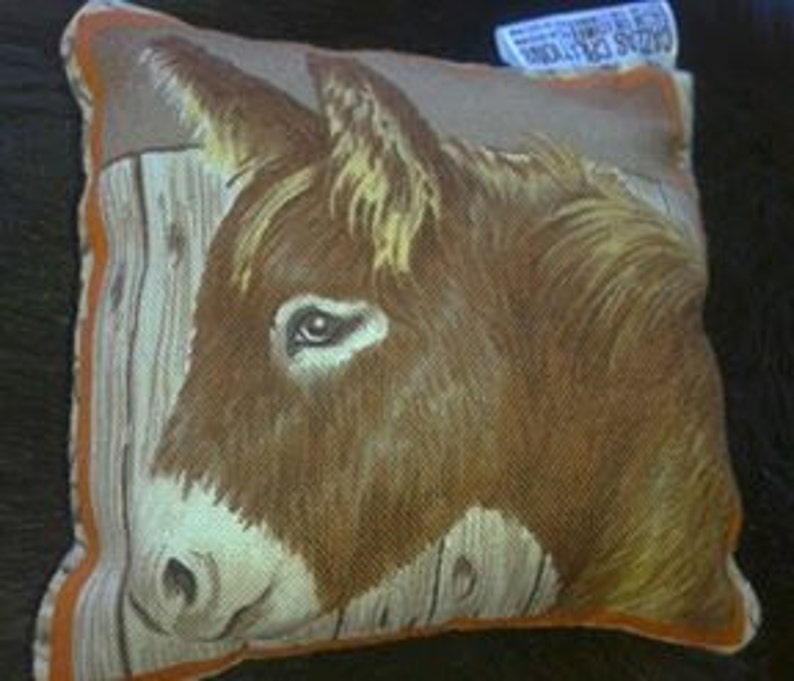 Handmade Lavender scented drawer pillows. Can be placed in Etsy