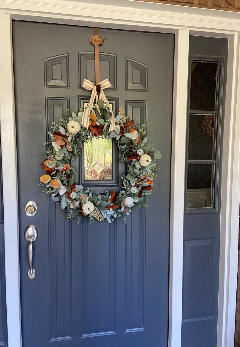 26 inch XL Farmhouse Fall White Pumpkin Lambs Ear Eucalyptus Wreath, Realistic Lambs Ear Fall Wreath, Large Fall Farmhouse Wreath image 5