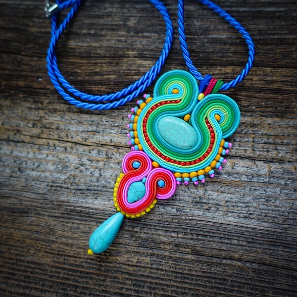 Rainbow and unique pendant Soutache !! pendente soutache, pendentif soutache