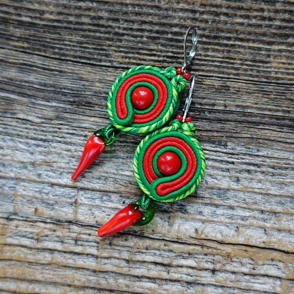 Pepper earrings for summer,  soutache earrings ! orecchini soutache,Boucles d'oreilles soutache