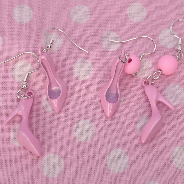 Boucles d'oreilles pendantes chaussures Barbie rose pastel