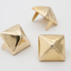 100 grote solid brass piramide studs voor Punk Vintage Style Kleding en meer