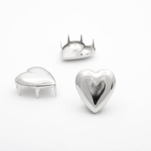 Spezielle Stud Herz 3/4" Limited Edition - Tasche von 100. Bekleidungsveredelung StudsAndSpikes