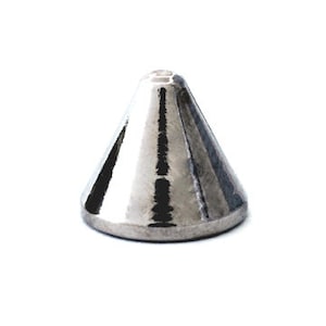 7mm tall silver cone spikes. Bag of 20 with screws. StudsAndSpikes screwback or glue-on craft