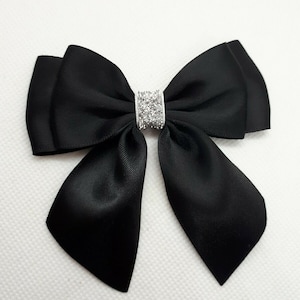 Satinband Fertige Schleifen 9 cm groß Schwarz Silber Glitzer Schleifen Schwarze Haarschleife Schwarze Geschenk Schleife Weihnachtsbaum Schleifen Selbstklebende Geschenkschleifen