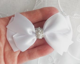 Lazo para el pelo con perla blanca y diamantes de imitación, para ocasiones especiales, para novias, para bautizos, para comuniones y bodas, elegante lazo de 9 cm.