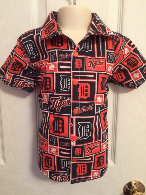 detroit tigers button up shirt