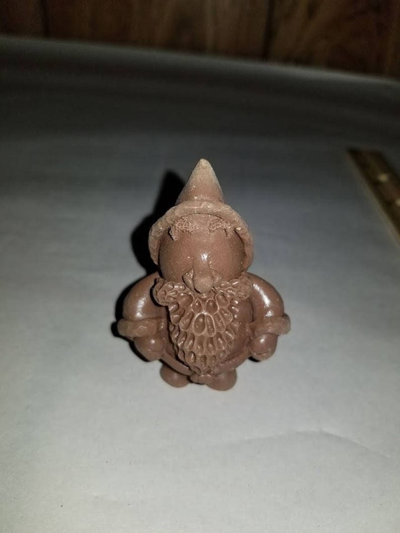 unpainted pecan resin figurines