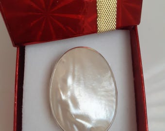 Handmade Oval Mother of Pearl Sterling Silver Cocktail Ring